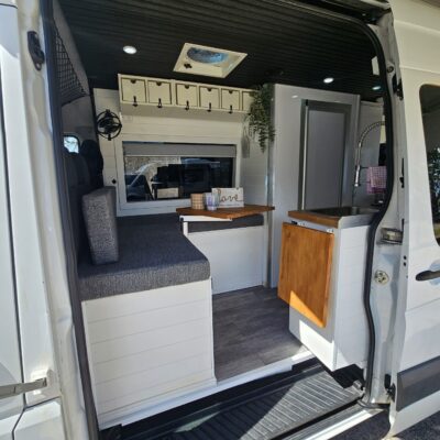 Van 2_(2)